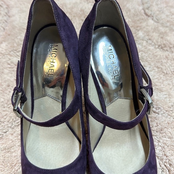 Michael Kors purple suede Mary Jane pumps size 8M - Picture 4 of 7